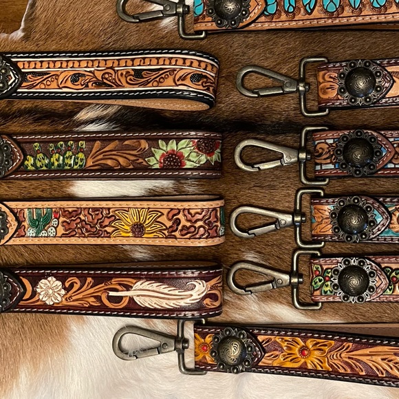 ❤️🌵Genuine Tooled Leather Western Wristlet Strap or Key Fob. - Picture 3 of 8